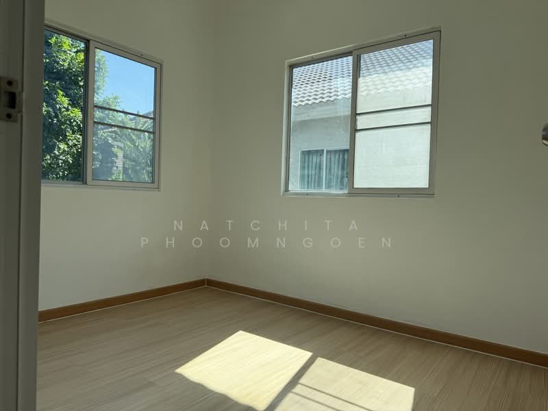 Pruksa Ville 79 Phaholyothin-Rangsit : พฤกษาวิลล์ 79 พหลโยธิน-รังสิต, ปทุมธานี, ถนนเลียบคลองเปรมประชากร, สวนพริกไทย, เมืองปทุมธานี, ปทุมธานี, 196 ตร.ม., ทาวน์เฮ้าส์ ขาย, โดย Natchita Phoomngoen, 500167856 - DDproperty.com