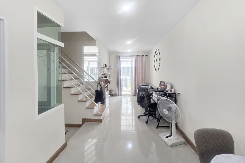 Golden Town Wongsawang-Ratchada, Nonthaburi, Pibulsongkram Road, Bang Khen, Muang Nonthaburi, Nonthaburi, 3 Bedrooms, 130 sqm, Townhouse For Sale, by NTBHOME, 500167883 - DDproperty.com