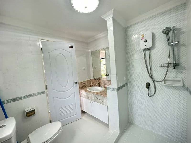 Jomtien Yacht Club 3 : จอมเทียนยอร์ชคลับ 3, ชลบุรี, ซอยนาจอมเทียน 8 ถนนสุขุมวิท, นาจอมเทียน, สัตหีบ, ชลบุรี, 276 ตร.ม., บ้านเดี่ยว ขาย, โดย Pukkawadee Thapmathi, 500167889 - DDproperty.com