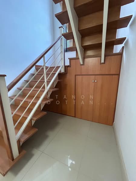 ขายบ้านเดี่ยว 2 ชั้น หมู่บ้านพฤกษาวิลเลจ 27 เดอะซีซั่น ร่มเกล้า-ลาดกระบัง ราคาดี 4.38 ล้าน, Bangkok, Lam Pla Tiew, Lat Krabang, Bangkok, 3 Bedrooms, 150 sqm, Single Detached House For Sale, by Jutanon Komoottanaruk, 500167916 - DDproperty.com