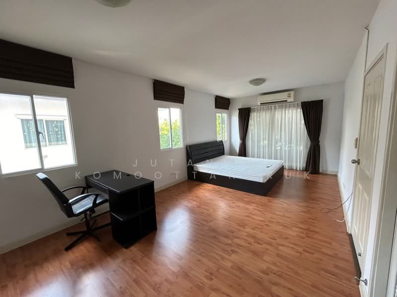 ขายบ้านเดี่ยว 2 ชั้น หมู่บ้านพฤกษาวิลเลจ 27 เดอะซีซั่น ร่มเกล้า-ลาดกระบัง ราคาดี 4.38 ล้าน, Bangkok, Lam Pla Tiew, Lat Krabang, Bangkok, 3 Bedrooms, 150 sqm, Single Detached House For Sale, by Jutanon Komoottanaruk, 500167916 - DDproperty.com