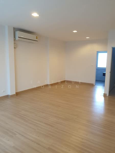 The Master @BTS Udomsuk, Bangkok, Soi Sukhumvit 103, Bang Na, Bang Na, Bangkok, 3 Bedrooms, 266 sqm, Townhouse For Sale, by Eastblue Horizon, 500167927 - DDproperty.com