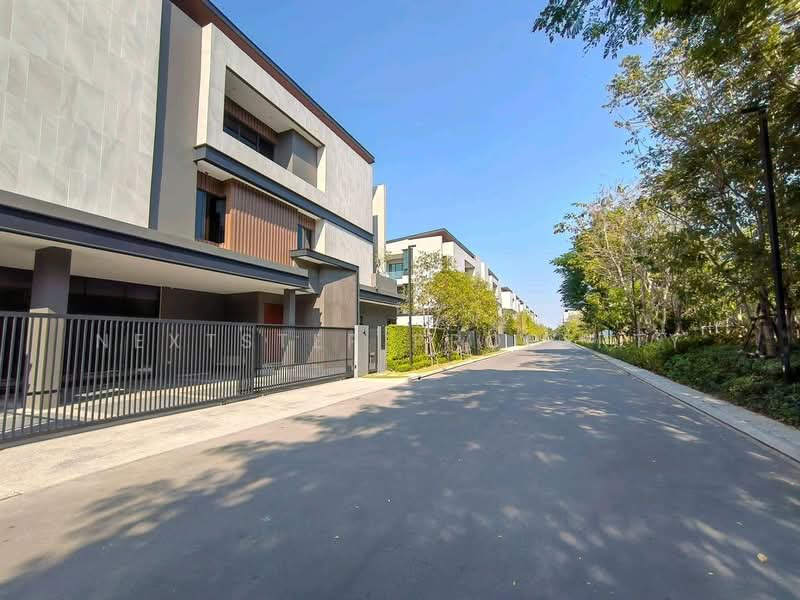 The Honor Yothinpattana, Bangkok, 3 Thanon Pho Kaeo, Khlong Chan, Bang Kapi, Bangkok, 8 Bedrooms, 800 sqm, Single Detached House For Rent, by NextStep Property, 500167935 - DDproperty.com