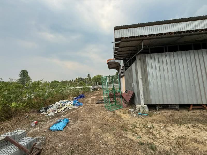 Factory/warehouse for sale in Suan Suea, Sriracha., Chon Buri (Pattaya), Bang Phra, Si Racha, Chon Buri (Pattaya), , 400 sqm, Warehouse/Factory For Sale, by A House Property Co.,Ltd., 500167944 - DDproperty.com