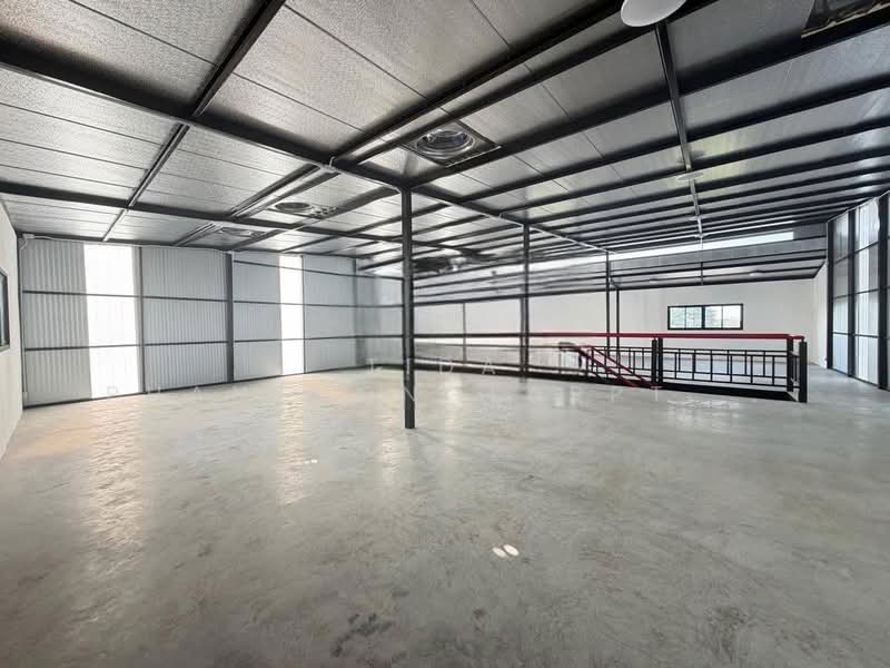 ให้เช่า โกดัง สร้างใหม่ พร้อมออฟฟิศ และลิฟท์ขนของ ลาดกระบัง 14/1 ใกล้สุวรรณภูมิ, สมุทรปราการ, ราชาเทวะ, บางพลี, สมุทรปราการ, 498 ตร.ม., โกดัง-โรงงาน ให้เช่า, โดย Tida phanthonglarptawee, 500167957 - DDproperty.com