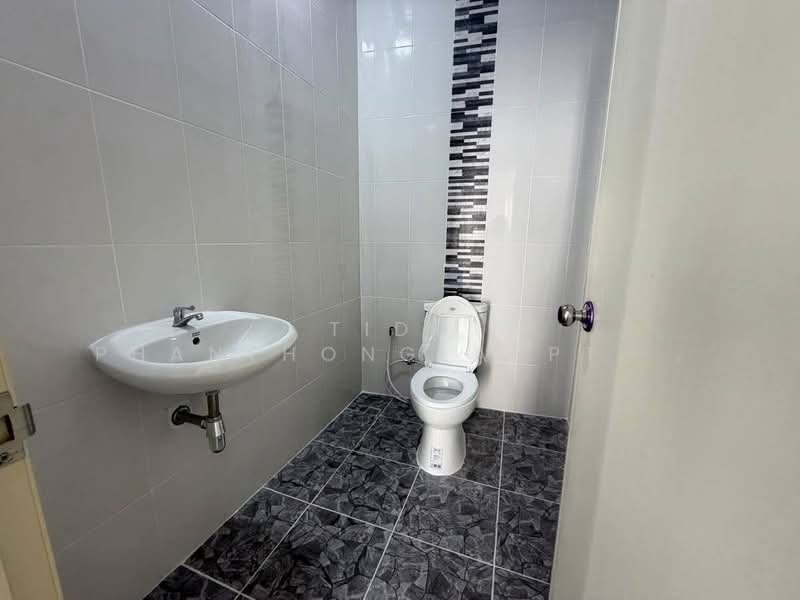 ให้เช่า โกดัง สร้างใหม่ พร้อมออฟฟิศ และลิฟท์ขนของ ลาดกระบัง 14/1 ใกล้สุวรรณภูมิ, สมุทรปราการ, ราชาเทวะ, บางพลี, สมุทรปราการ, 498 ตร.ม., โกดัง-โรงงาน ให้เช่า, โดย Tida phanthonglarptawee, 500167957 - DDproperty.com