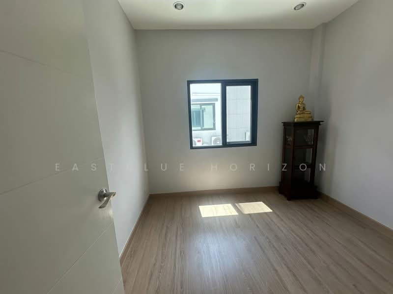 Cher-bangkhunnon, Bangkok, Soi Bangkhunnon 29, Bang Khun Non, Bangkok Noi, Bangkok, 4 Bedrooms, 127 sqm, Townhouse For Sale, by Eastblue Horizon, 500167970 - DDproperty.com