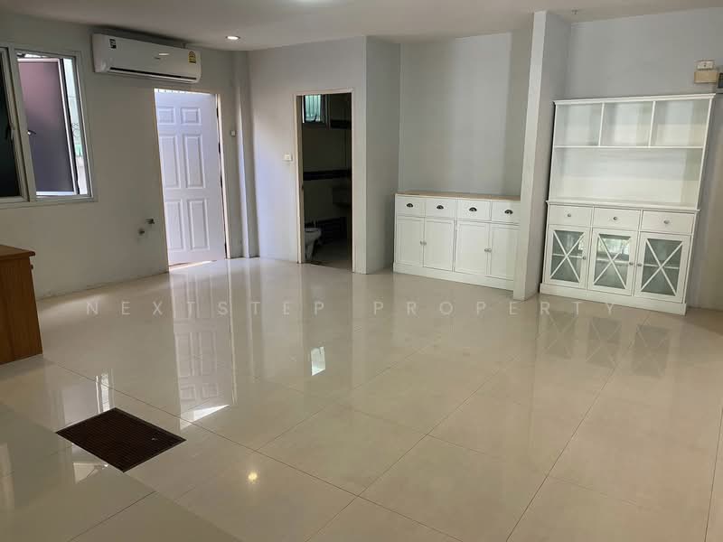 Arena Garden Onnut 44, Bangkok, Bang Chak, Phra Khanong, Bangkok, 3 Bedrooms, 300 sqm, Single Detached House For Rent, by NextStep Property, 500167988 - DDproperty.com