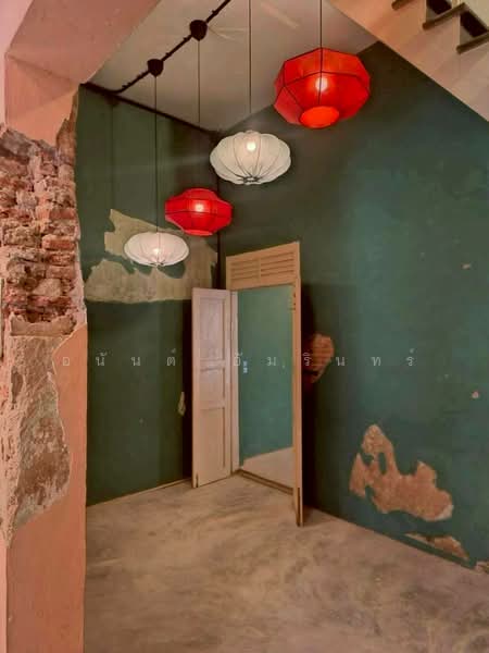 ให้เช่าอาคารเก่า 100 ปี พื้นที่ใช้สอย 200 ตร.ม. ย่านสุรวงศ์ ใกล้เซ็นทรัล บางรัก, กรุงเทพ, สี่พระยา, บางรัก, กรุงเทพ, 200 ตร.ม., ตึกแถว-อาคารพาณิชย์ ให้เช่า, โดย อนันต์ อัมรินทร์, 500168003 - DDproperty.com