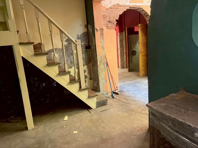 ให้เช่าอาคารเก่า 100 ปี พื้นที่ใช้สอย 200 ตร.ม. ย่านสุรวงศ์ ใกล้เซ็นทรัล บางรัก, กรุงเทพ, สี่พระยา, บางรัก, กรุงเทพ, 200 ตร.ม., ตึกแถว-อาคารพาณิชย์ ให้เช่า, โดย อนันต์ อัมรินทร์, 500168003 - DDproperty.com