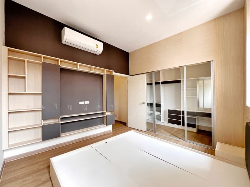 Eigen Premium Townhome Pattanakarn, Bangkok, Soi 99 , Phatthanakan Rd, Prawet, Prawet, Bangkok, 3 Bedrooms, 162 sqm, Townhouse For Sale, by คุณวิญญุดา เหล่าสันน์, 500168019 - 3rd Floor: Master Bedroom - DDproperty.com