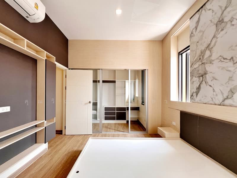 Eigen Premium Townhome Pattanakarn : ไอเจ้นท์ พรีเมียม ทาวน์โฮม พัฒนาการ, กรุงเทพ, ซอยพัฒนาการ 99 ถนนพัฒนาการตัดใหม่, ประเวศ, ประเวศ, กรุงเทพ, 162 ตร.ม., ทาวน์เฮ้าส์ ขาย, โดย คุณวิญญุดา เหล่าสันน์, 500168019 - 3rd Floor: Master Bedroom - DDproperty.com