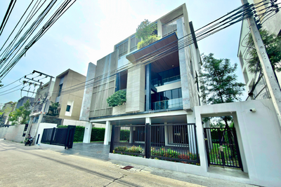 ขาย - Penton Ari-Sutthisan : เพนตัน อารีย์-สุทธิสาร, กรุงเทพ