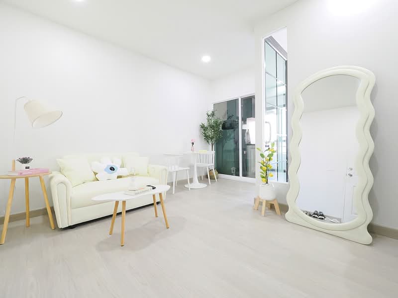 Johnny Tower, Bangkok, 216 Pracha Uthit Rd, Huai Khwang, Huai Khwang, Bangkok, 1 Bedroom, 35 sqm, Condo For Sale, by wipa รุ่งธุระ, 500168041 - DDproperty.com