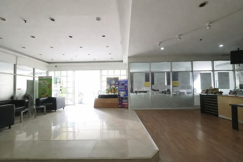 Johnny Tower, Bangkok, 216 Pracha Uthit Rd, Huai Khwang, Huai Khwang, Bangkok, 1 Bedroom, 35 sqm, Condo For Sale, by wipa รุ่งธุระ, 500168041 - DDproperty.com