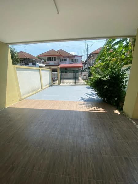 กรุงเทพกรีฑาซอย 8 แยก 2, กรุงเทพ, หัวหมาก, บางกะปิ, กรุงเทพ, 160 ตร.ม., ทาวน์เฮ้าส์ ให้เช่า, โดย นัทยาพร พึ่มกุล (เบนซ์), 500168069 - DDproperty.com