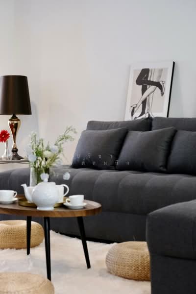 Townhouse 5 bedroom 420 sq m. share swimming pool in Sathorn about 10min walk BTS station, Bangkok, สาทร, Yan Nawa, Sathon, Bangkok, 5 Bedrooms, 420 sqm, Townhouse For Rent, by ปรีชา จิตต์สมนึก, 500168106 - DDproperty.com