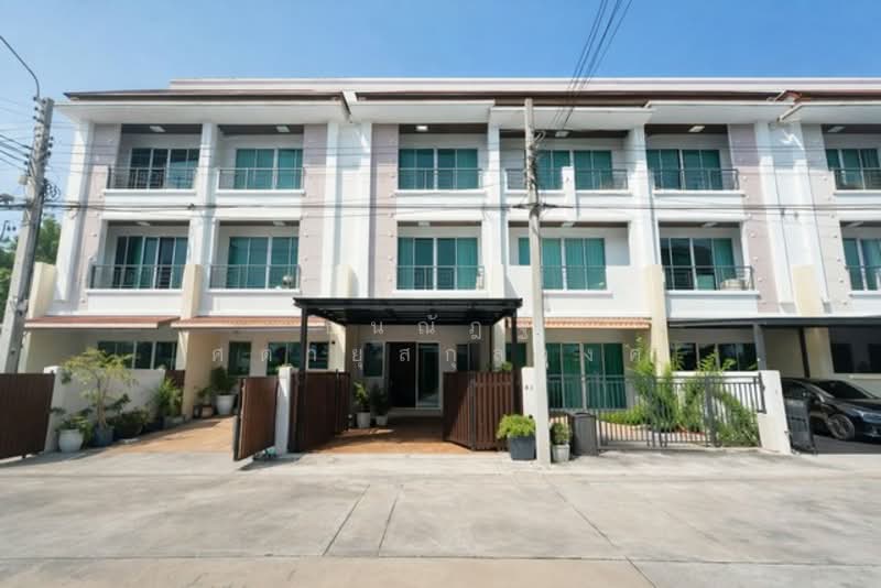 Baan Klang Muang S-Sense Onnuch-Wongwan, Bangkok, Lat Krabang Road, Lat Krabang, Lat Krabang, Bangkok, 3 Bedrooms, 150 sqm, Single Detached House For Sale, by ธนณัฎฐ์ ศตายุสกุลวงศ์, 500168120 - DDproperty.com