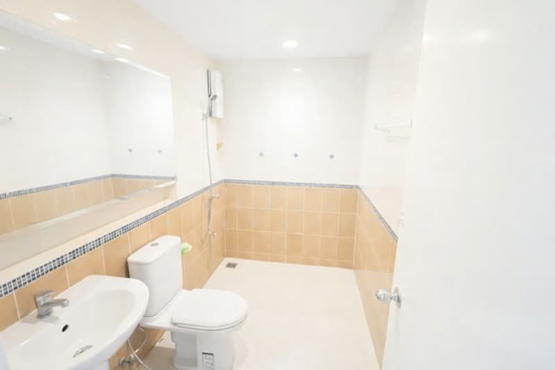 Baan Klang Muang S-Sense Onnuch-Wongwan, Bangkok, Lat Krabang Road, Lat Krabang, Lat Krabang, Bangkok, 3 Bedrooms, 150 sqm, Single Detached House For Sale, by ธนณัฎฐ์ ศตายุสกุลวงศ์, 500168120 - DDproperty.com