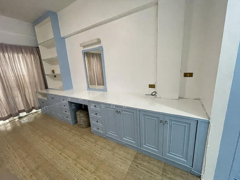 ขาย - Pattaya Del Ray Condominium : พัทยา เดลเรย์ คอนโดมิเนียม, ชลบุรี