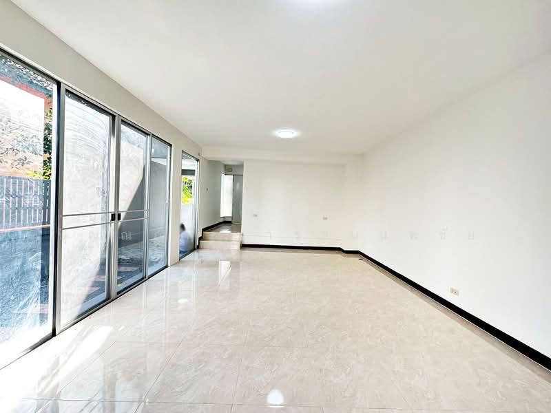 ไรมอนด์พาร์ค บางพลี : Rimond Park Bang Phli, สมุทรปราการ, Soi Bang Pla 12, Theparak Road, บางปลา, บางพลี, สมุทรปราการ, 120 ตร.ม., ทาวน์เฮ้าส์ ขาย, โดย ปุณณภา นารานนทชัย, 500168162 - DDproperty.com