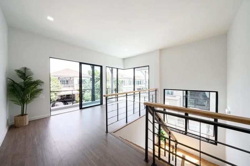 The Centro Watcharapol, Bangkok, Sukhaphiban 5 Road, O-Ngoen, Sai Mai, Bangkok, 3 Bedrooms, 217 sqm, Single Detached House For Sale, by ปุณณภา นารานนทชัย, 500168172 - DDproperty.com