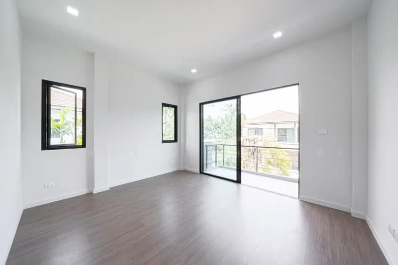 The Centro Watcharapol, Bangkok, Sukhaphiban 5 Road, O-Ngoen, Sai Mai, Bangkok, 3 Bedrooms, 217 sqm, Single Detached House For Sale, by ปุณณภา นารานนทชัย, 500168172 - DDproperty.com