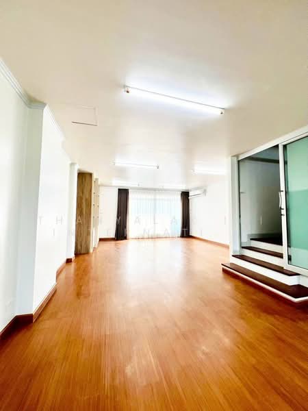 For Rent - Baan Klang Muang Urbanion Srinakarin, Bangkok