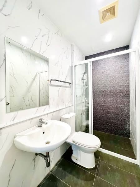 For Rent - Baan Klang Muang Urbanion Srinakarin, Bangkok