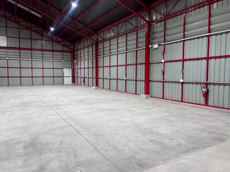 For Rent - Warehouse for rent in Lam Luk Ka, Khlong 6, with office and furniture, near the expressway., Pathum Thani