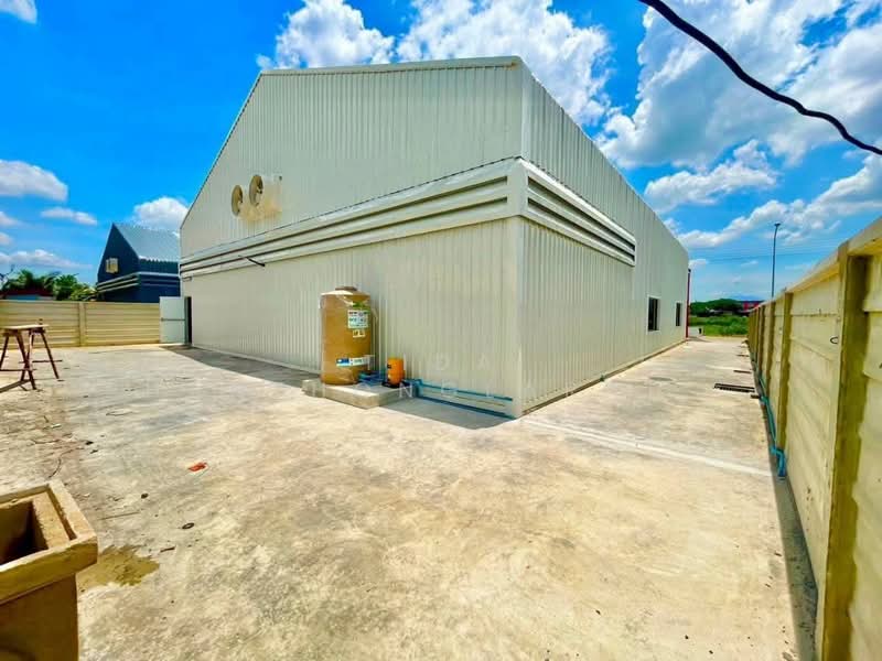 For Rent - Warehouse for rent in Lam Luk Ka, Khlong 6, with office and furniture, near the expressway., Pathum Thani