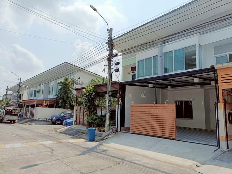 มบ.ราชพฤกษ์ ถนนฉลองกรุง61-ลาดกระบัง, Bangkok, ฉลองกรุง61, Lam Pla Tiew, Lat Krabang, Bangkok, 3 Bedrooms, 100 sqm, Townhouse For Sale, by นภัสศรณ์ วงศ์สินไทยกร (นันท์), 500168212 - DDproperty.com