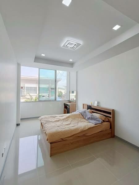 มบ.ราชพฤกษ์ ถนนฉลองกรุง61-ลาดกระบัง, Bangkok, ฉลองกรุง61, Lam Pla Tiew, Lat Krabang, Bangkok, 3 Bedrooms, 100 sqm, Townhouse For Sale, by นภัสศรณ์ วงศ์สินไทยกร (นันท์), 500168212 - DDproperty.com