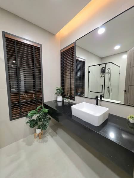 Detached pool villa for sale in the heart of Sukhumvit, near BTS Phra Khanong, Bangkok, Bang Chak, Phra Khanong, Bangkok, 3 Bedrooms, 250 sqm, Single Detached House For Sale, by Wisdom Real Estate, 500168217 - DDproperty.com