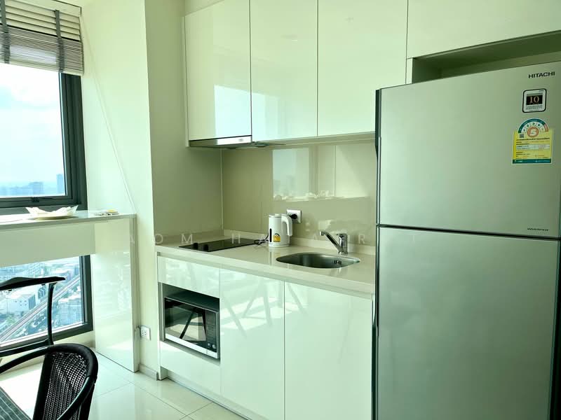 Rhythm Sukhumvit 42, Bangkok, Soi Sukhumvit 42, Sukhumvit Road, Phra Kanong, Khlong Toei, Bangkok, 1 Bedroom, 45 sqm, Condo For Rent, by Aom Hatairat, 500168229 - DDproperty.com