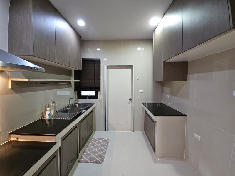 Burasiri Bangna, Samut Prakan, 88 Rattanarat Road, Bang Sao Thong, Bang Sao Thong, Samut Prakan, 4 Bedrooms, 296 sqm, Single Detached House For Sale, by ภัทรพล ศรีกัลยาณบุตร, 500168270 - DDproperty.com