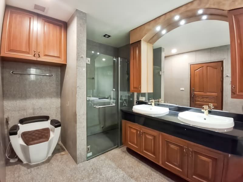 Baan Lonsai, Prachuap Khiri Khan, Nong Kae, Hua Hin, Prachuap Khiri Khan, 4 Bedrooms, 330 sqm, Condo For Sale, by Jon Martin, 500168276 - DDproperty.com