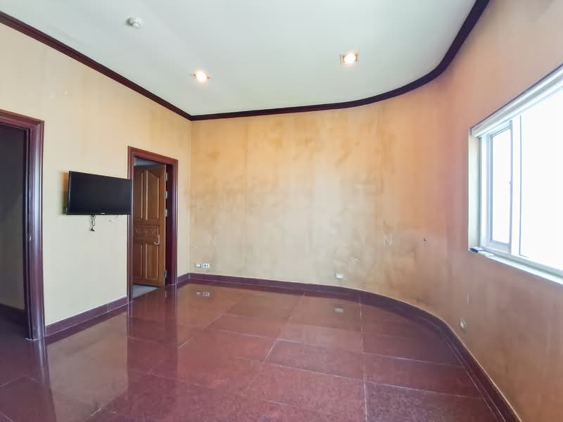 Baan Lonsai, Prachuap Khiri Khan, Nong Kae, Hua Hin, Prachuap Khiri Khan, 4 Bedrooms, 330 sqm, Condo For Sale, by Jon Martin, 500168276 - DDproperty.com