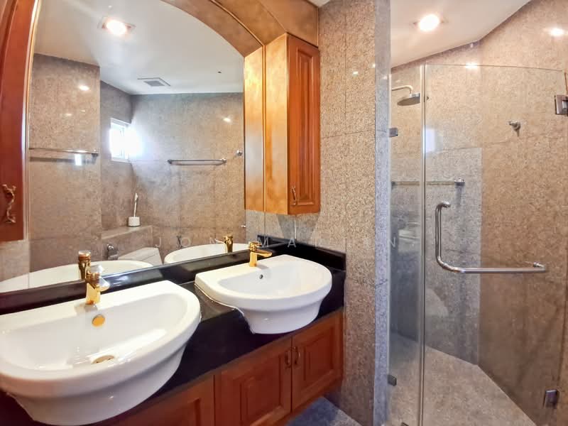 Baan Lonsai, Prachuap Khiri Khan, Nong Kae, Hua Hin, Prachuap Khiri Khan, 4 Bedrooms, 330 sqm, Condo For Sale, by Jon Martin, 500168276 - DDproperty.com