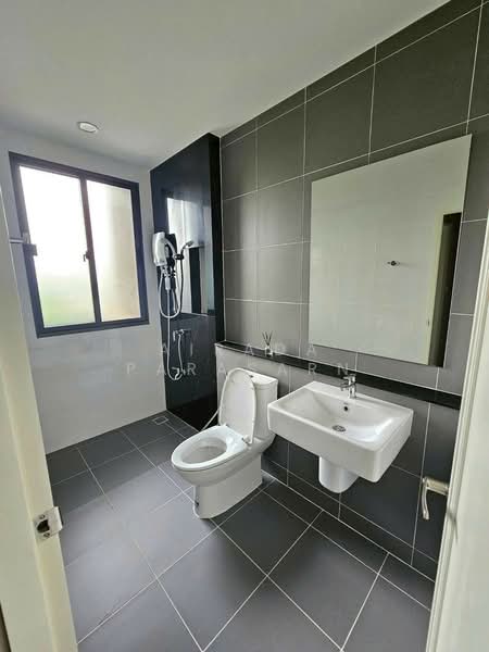 Baan Klang Muang Rama 9-Krungthep Kreetha, Bangkok, Soi Kanchanaphisek 23, Saphan Sung, Saphan Sung, Bangkok, 3 Bedrooms, 152 sqm, Townhouse For Rent, by Airada Parasarn, 500168290 - DDproperty.com