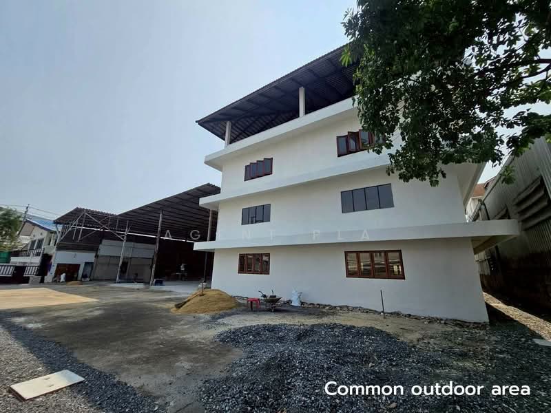 ให้เช่า - โกดัง + อาคารสำนักงาน 3 ชั้น ให้เช่า ใกล้เซ็นทรัลบางนา (SPSP646), กรุงเทพ