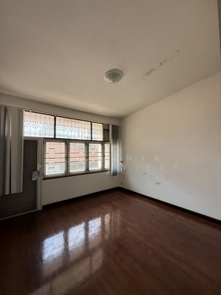 House For Rent Thonglor Open Showroom | Clinic | Restaurant, Bangkok, Thonglor, Khlong Tan Nua, Watthana, Bangkok, 5 Bedrooms, 500 sqm, Single Detached House For Rent, by Suchanya Piboonwiput, 500168332 - DDproperty.com