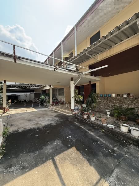 House For Rent Thonglor Open Showroom | Clinic | Restaurant, Bangkok, Thonglor, Khlong Tan Nua, Watthana, Bangkok, 5 Bedrooms, 500 sqm, Single Detached House For Rent, by Suchanya Piboonwiput, 500168332 - DDproperty.com