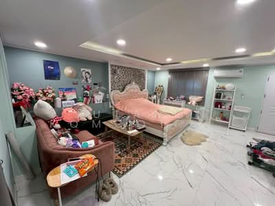 ขาย - Nusasiri Satorn – Pinklao : ณุศาศิริ สาทร – ปิ่นเกล้า, กรุงเทพ