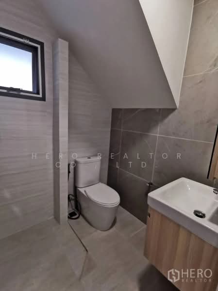 For Rent Detached House in Perfect Place Sukhumvit 77-Suvarnabhumi hre00305, Samut Prakan, Rachathewa, Bang Plee, Samut Prakan, 4 Bedrooms, 158 sqm, Single Detached House For Rent, by Hero Realtor Co., Ltd., 500168337 - DDproperty.com