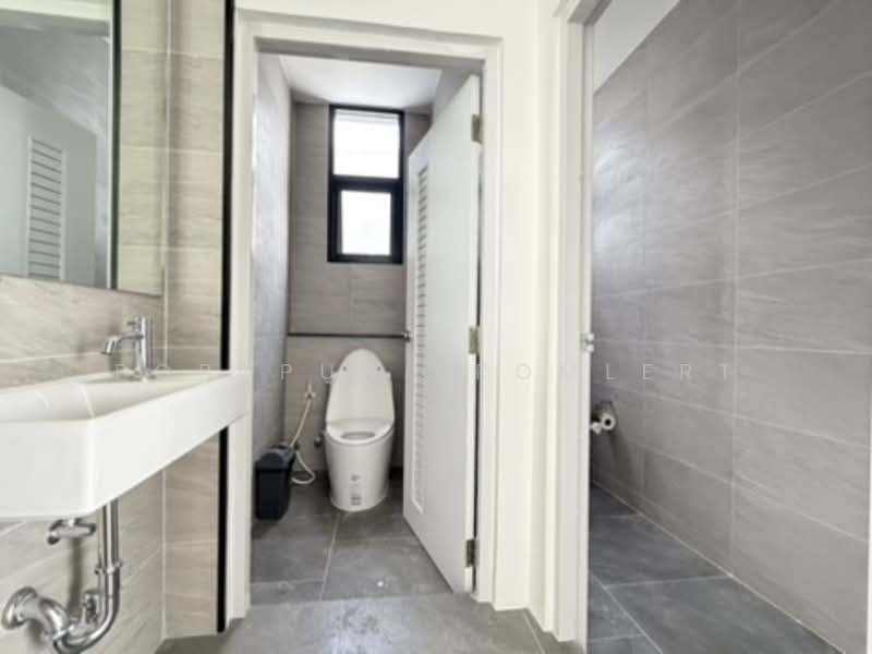 คลังสินค้า / โรงงาน (พื้นที่สีม่วง) ใกล้ถนน 3009 ต.บึง อ.ศรีราชา จ.ชลบุรี, ชลบุรี, หนองขาม, ศรีราชา, ชลบุรี, 1,064 ตร.ม., โกดัง-โรงงาน ให้เช่า, โดย Pornpun Promlert, 500168342 - DDproperty.com