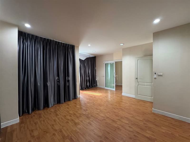 Life Bangkok Boulevard Pinklao-Petchkasem, Nakhon Pathom, Krathum Lom, Sam Phran, Nakhon Pathom, 4 Bedrooms, 270 sqm, Single Detached House For Sale, by คุณ ผ่องใส เปาะทอง (อัญ), 500168361 - DDproperty.com