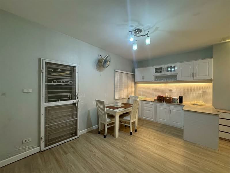 ธนาภิรมย์ เพชรเกษม 69 : Thanapirom Phetkasem 69, กรุงเทพ, หนองแขม, หนองแขม, กรุงเทพ, 100 ตร.ม., ทาวน์เฮ้าส์ ขาย, โดย คุณ ผ่องใส เปาะทอง (อัญ), 500168372 - DDproperty.com