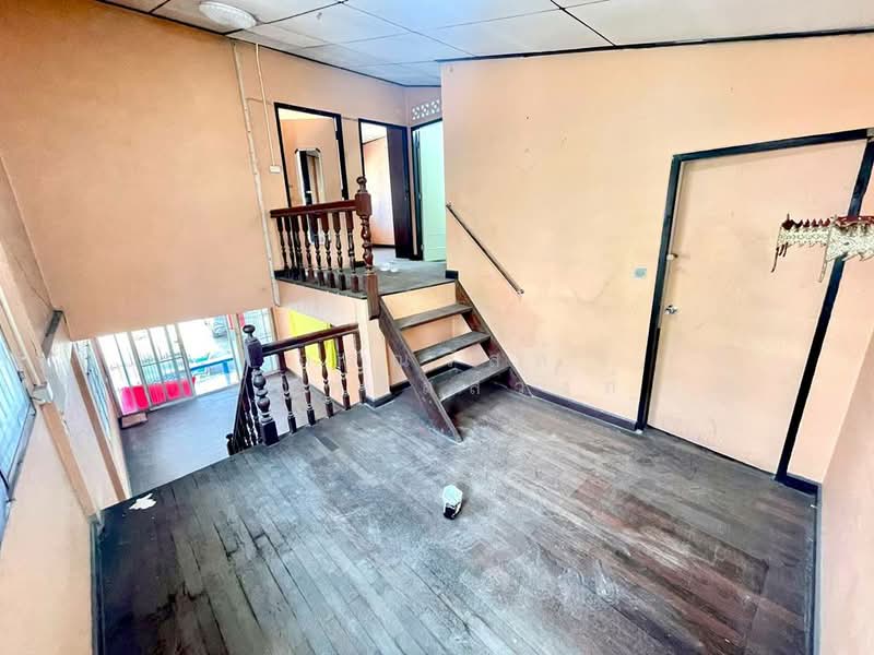 ขาย ทาวน์เฮ้าส์ หลังมุม หมู่บ้าน ชัยวิวัฒน์ 3 งามวงศ์วาน 23, Nonthaburi, Bang Kra So, Muang Nonthaburi, Nonthaburi, 6 Bedrooms, 160 sqm, Townhouse For Sale, by กรณวัสส์ กัณฑวัสส์วงส์, 500168376 - DDproperty.com