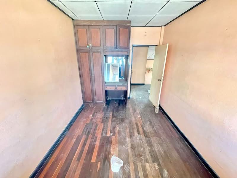 ขาย ทาวน์เฮ้าส์ หลังมุม หมู่บ้าน ชัยวิวัฒน์ 3 งามวงศ์วาน 23, Nonthaburi, Bang Kra So, Muang Nonthaburi, Nonthaburi, 6 Bedrooms, 160 sqm, Townhouse For Sale, by กรณวัสส์ กัณฑวัสส์วงส์, 500168376 - DDproperty.com